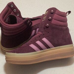 Adidas Gazelle Boots Shoes Sneakers gently used Maroon  Women’s Sizes 
Size 7.5